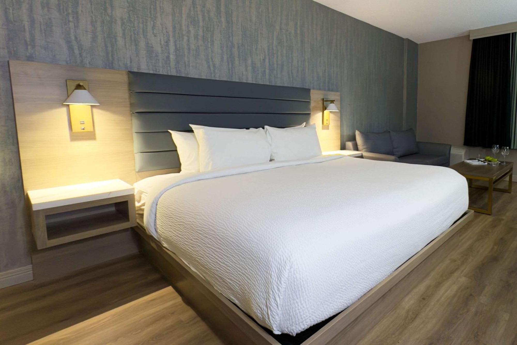Radisson Hotel Montreal Airport Buitenkant foto