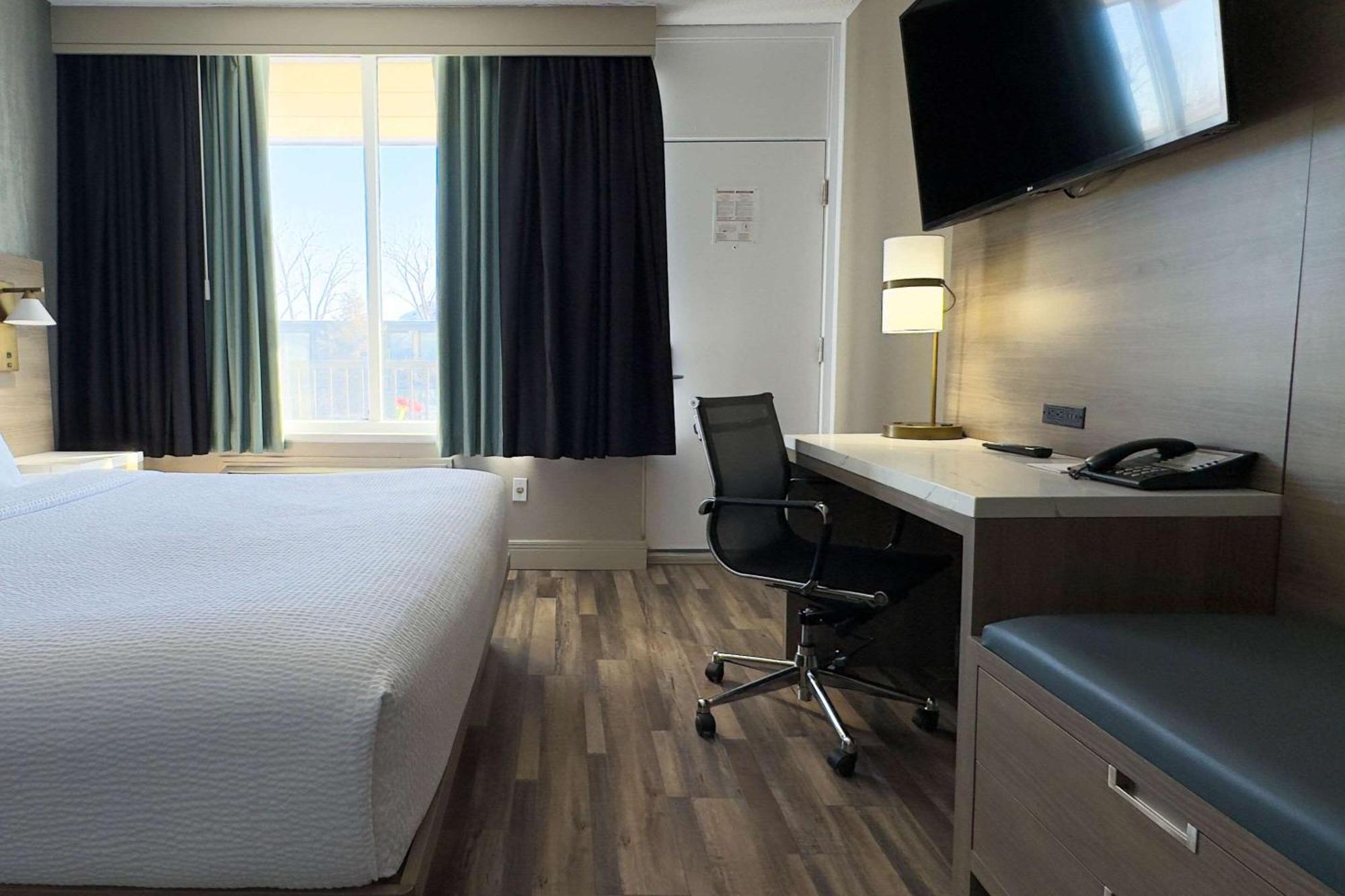 Radisson Hotel Montreal Airport Buitenkant foto