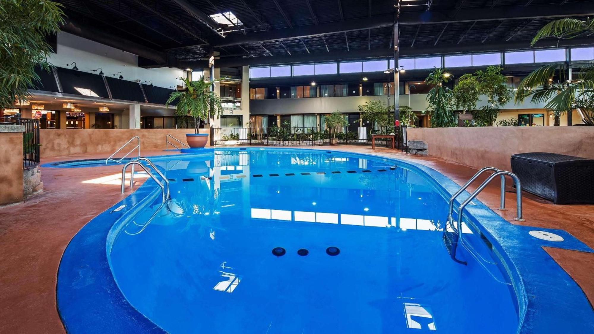 Radisson Hotel Montreal Airport Buitenkant foto
