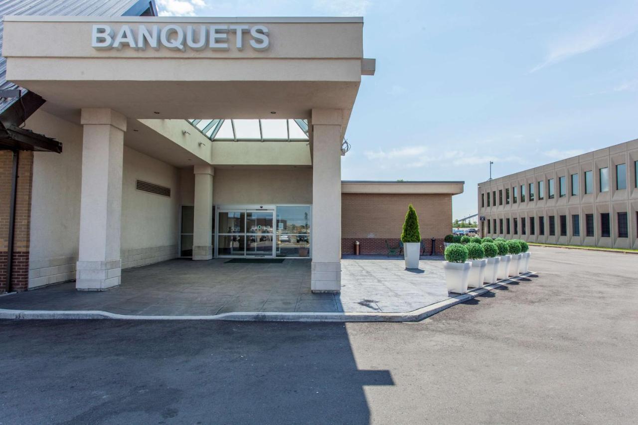 Radisson Hotel Montreal Airport Buitenkant foto