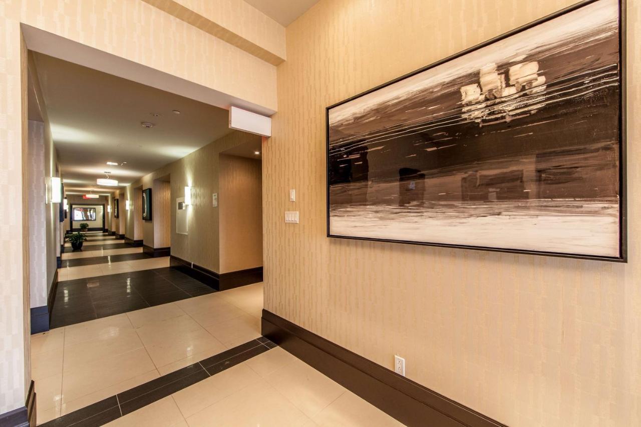 Radisson Hotel Montreal Airport Buitenkant foto