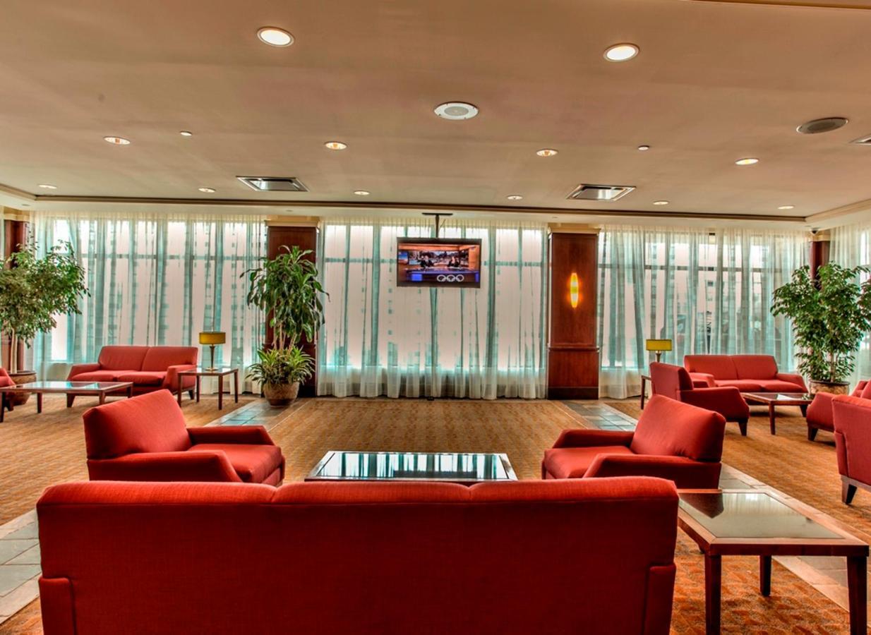 Radisson Hotel Montreal Airport Buitenkant foto